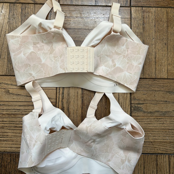 Two Evelyn and Bobbie XL Starlet Plunge Elegant Cream Floral Women's BNWT - Picture 2 of 6